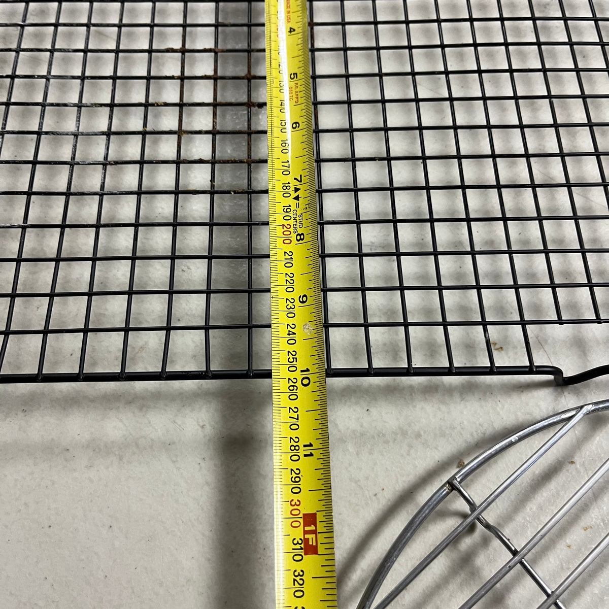 F527 Baking Grouping (cooling racks)