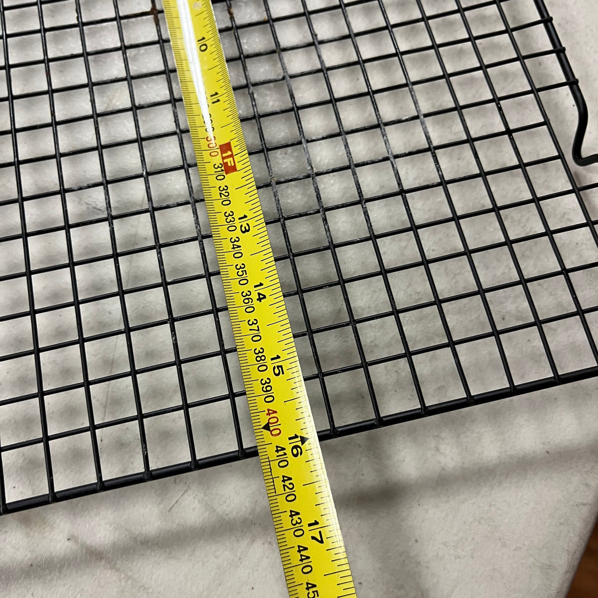 F527 Baking Grouping (cooling racks)