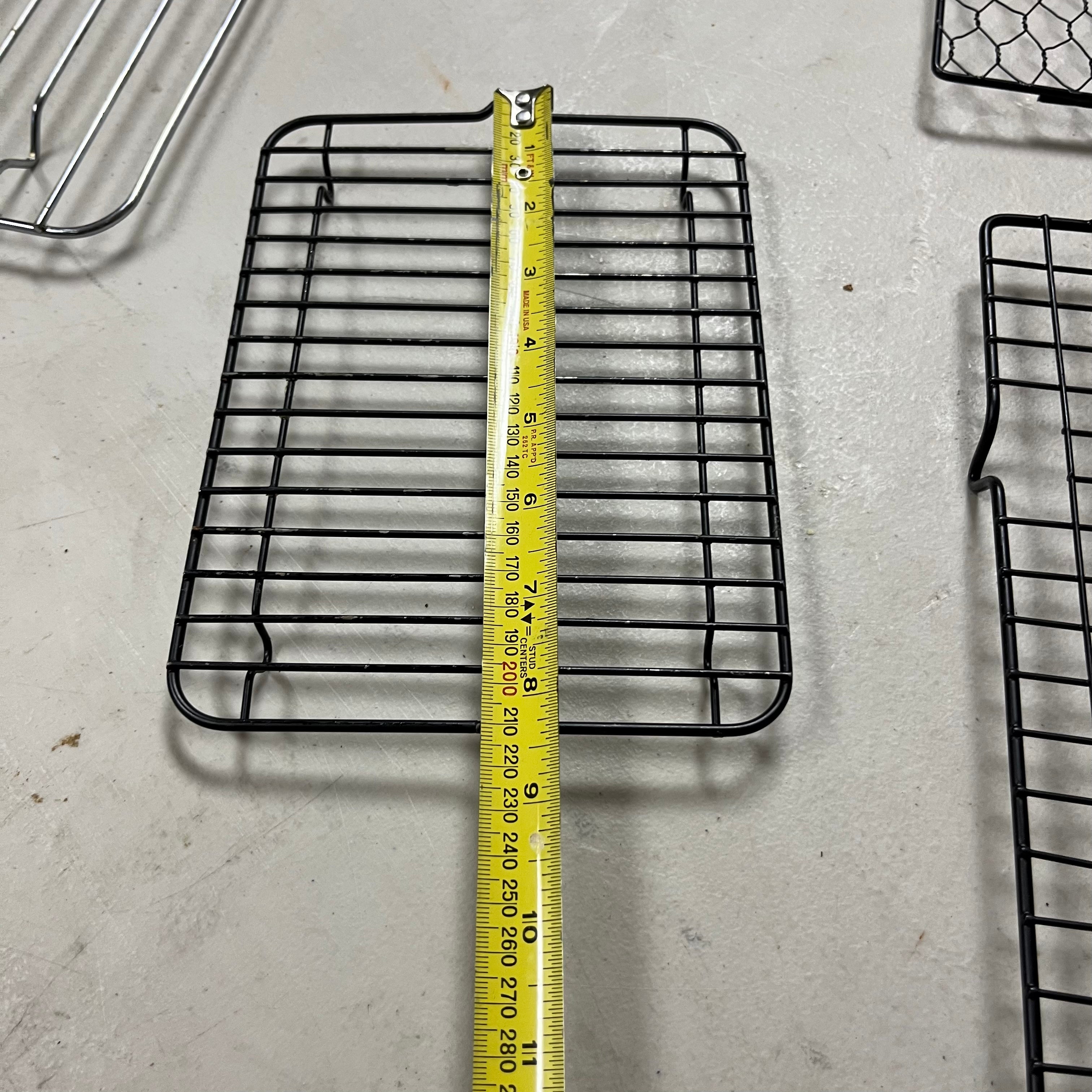 F527 Baking Grouping (cooling racks)