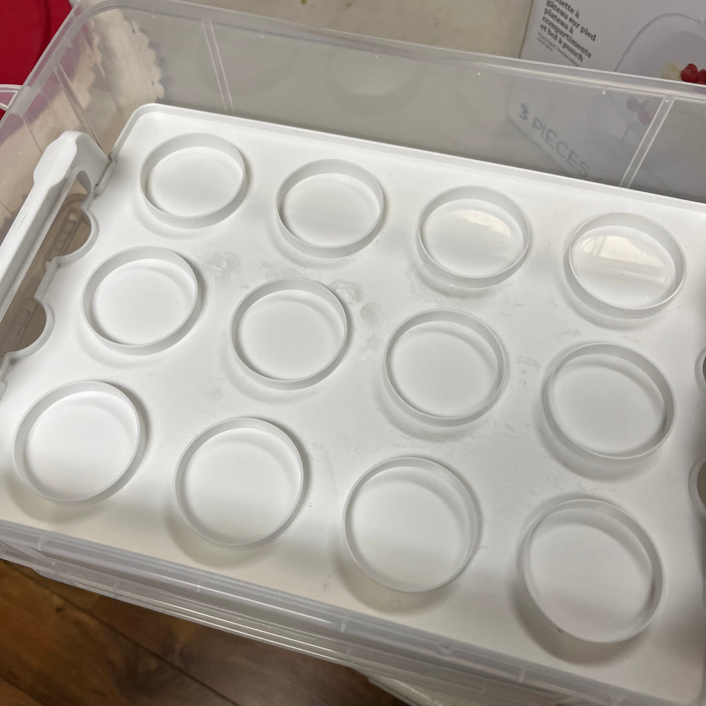F529 Cake Decorating Grouping