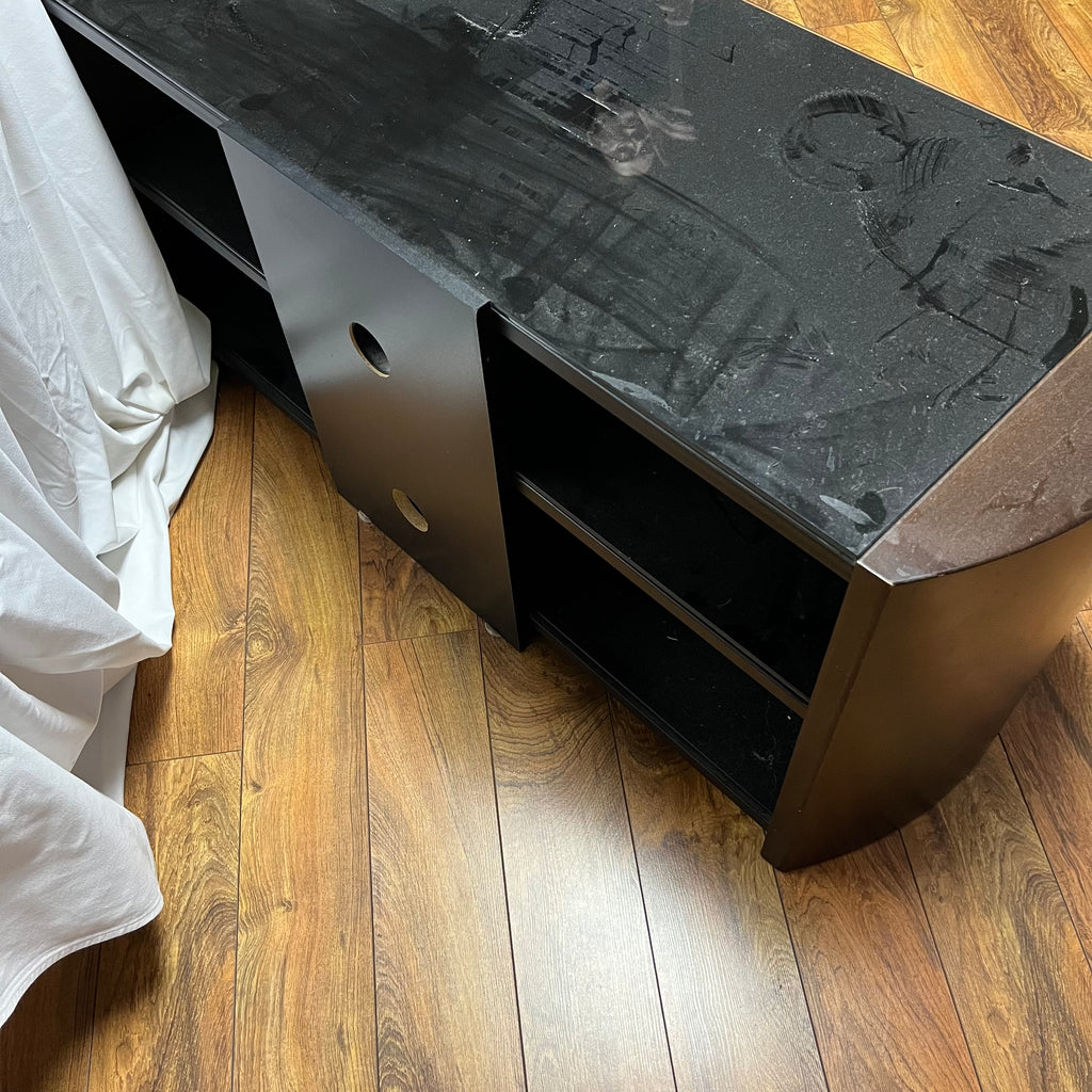 F532 Black glass and wood entertainment/tv stand