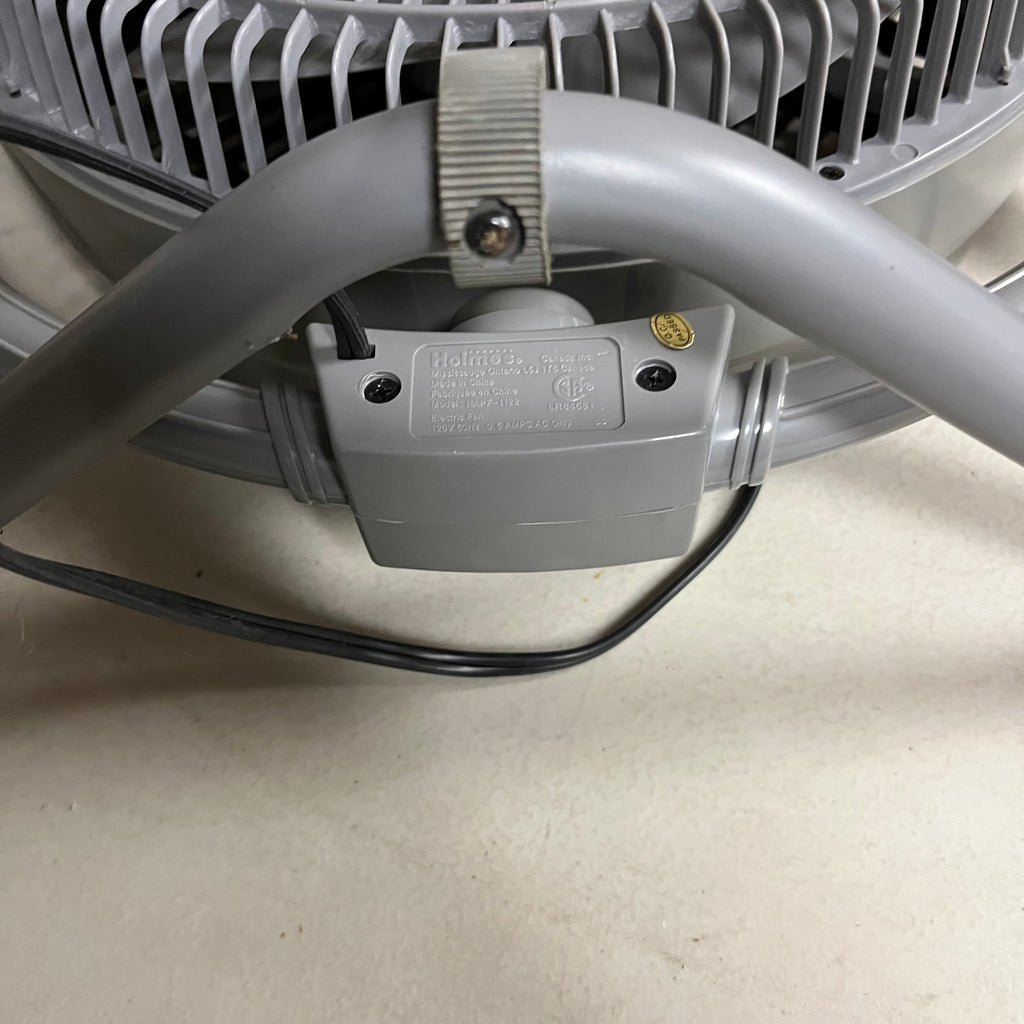 F537 Holmes table fan