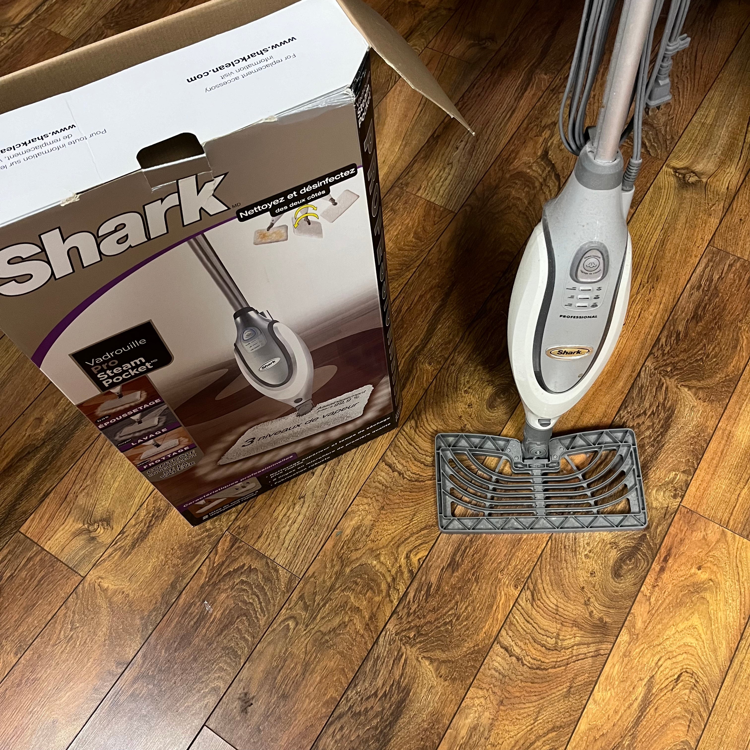 F538 Shark Professional Steam Mop
