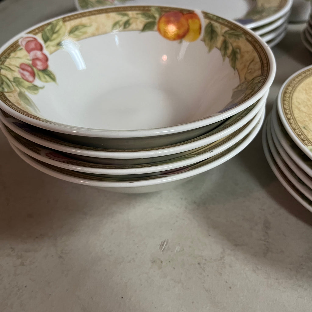F548 Dishes Grouping (25 Gibson Everyday dishes)