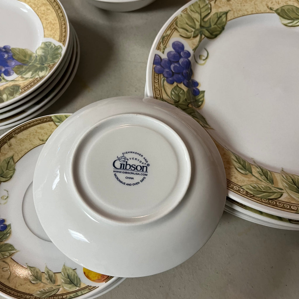 F548 Dishes Grouping (25 Gibson Everyday dishes)