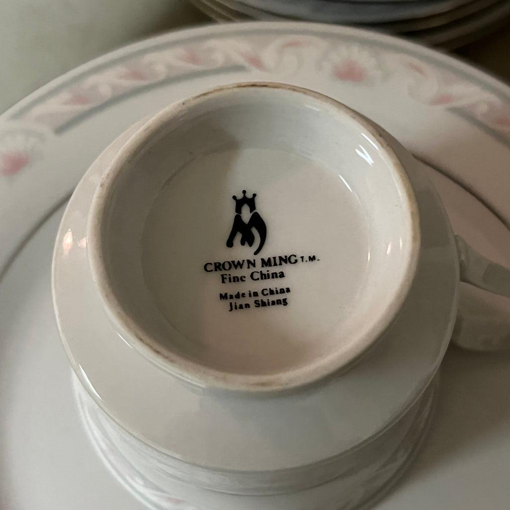 F550 46 piece China Grouping (Crown Ming fine china)