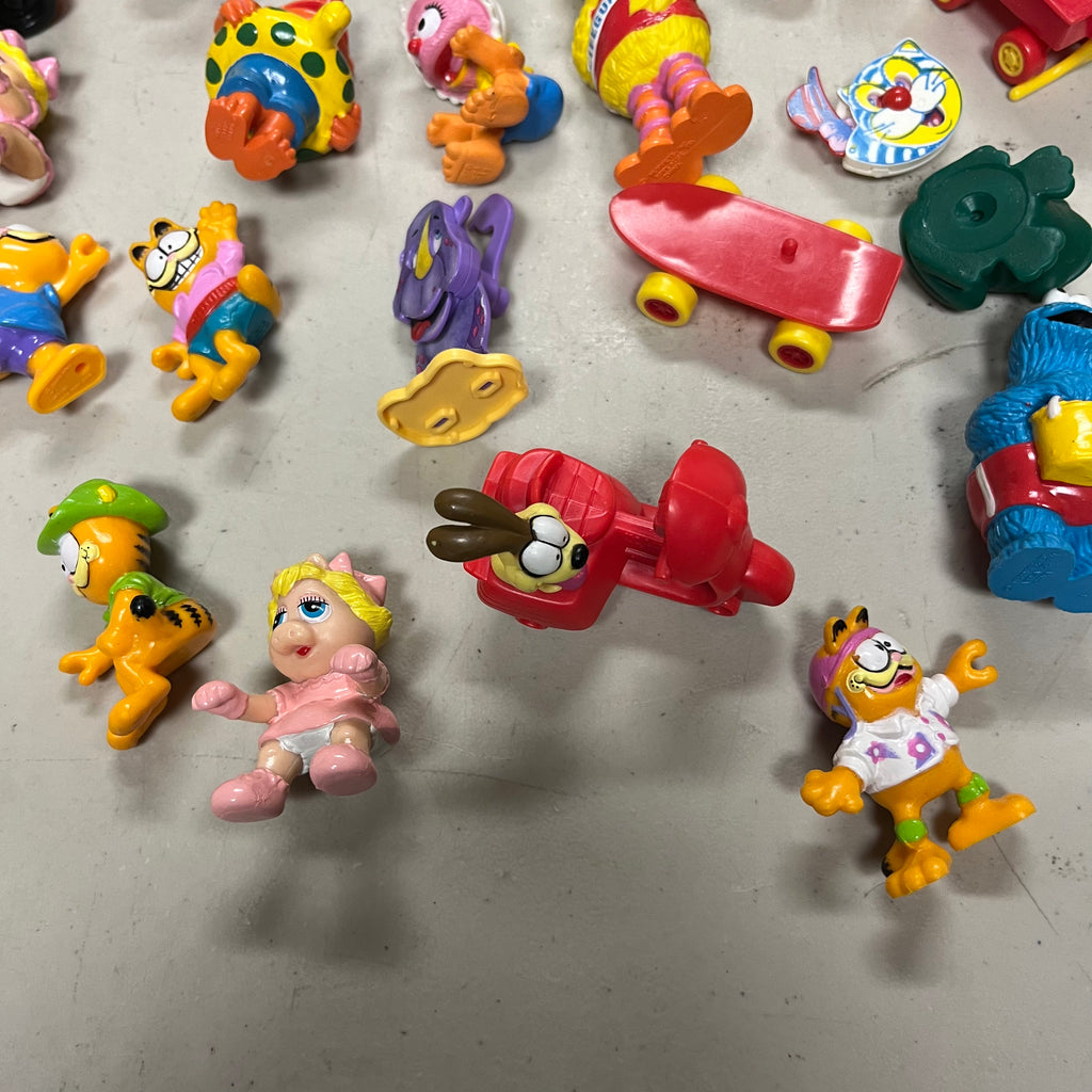 F551 Vintage McDonalds Toys