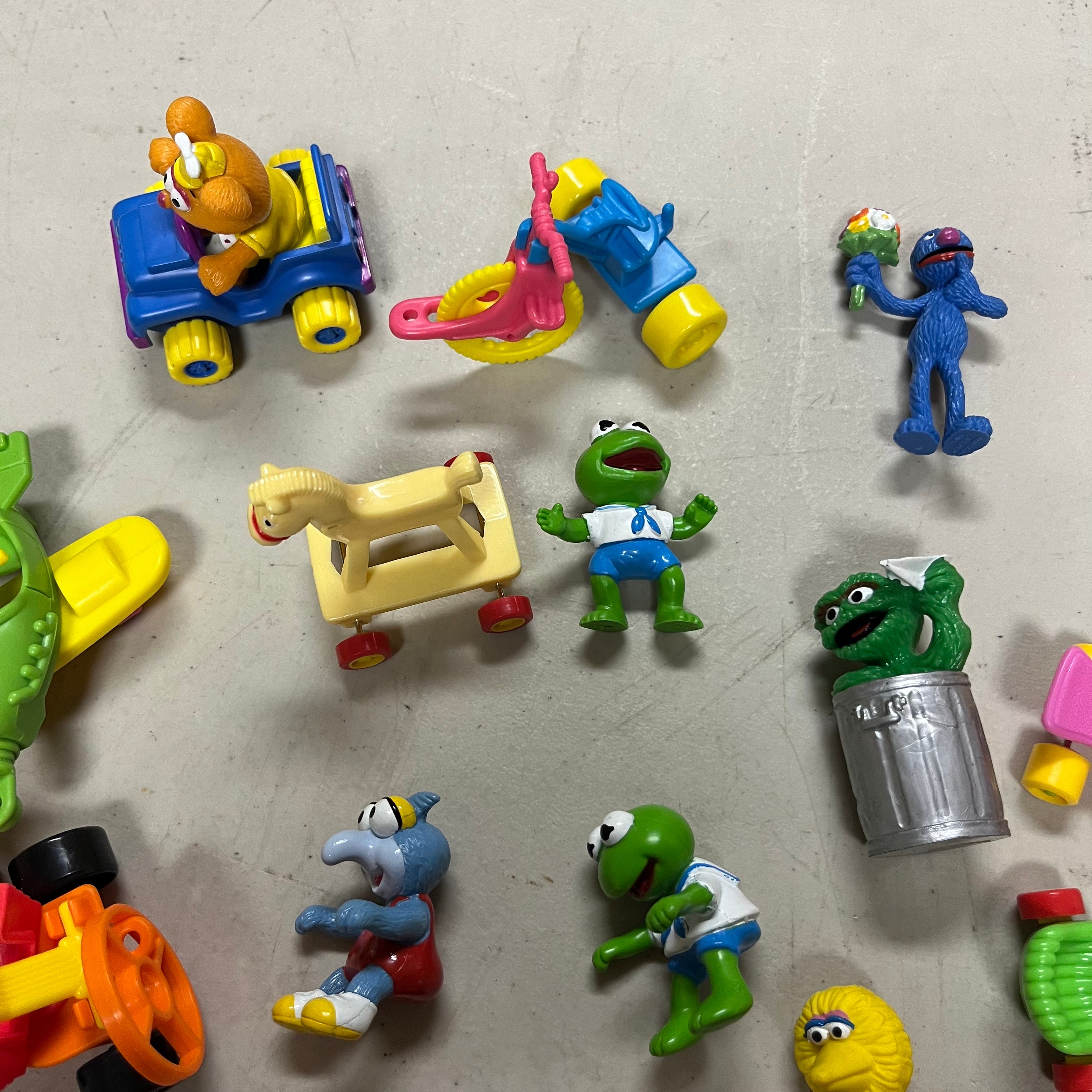 F551 Vintage McDonalds Toys