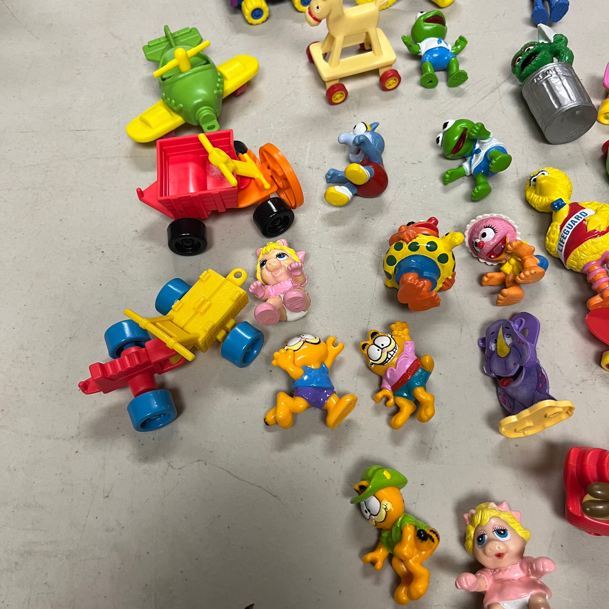 F551 Vintage McDonalds Toys