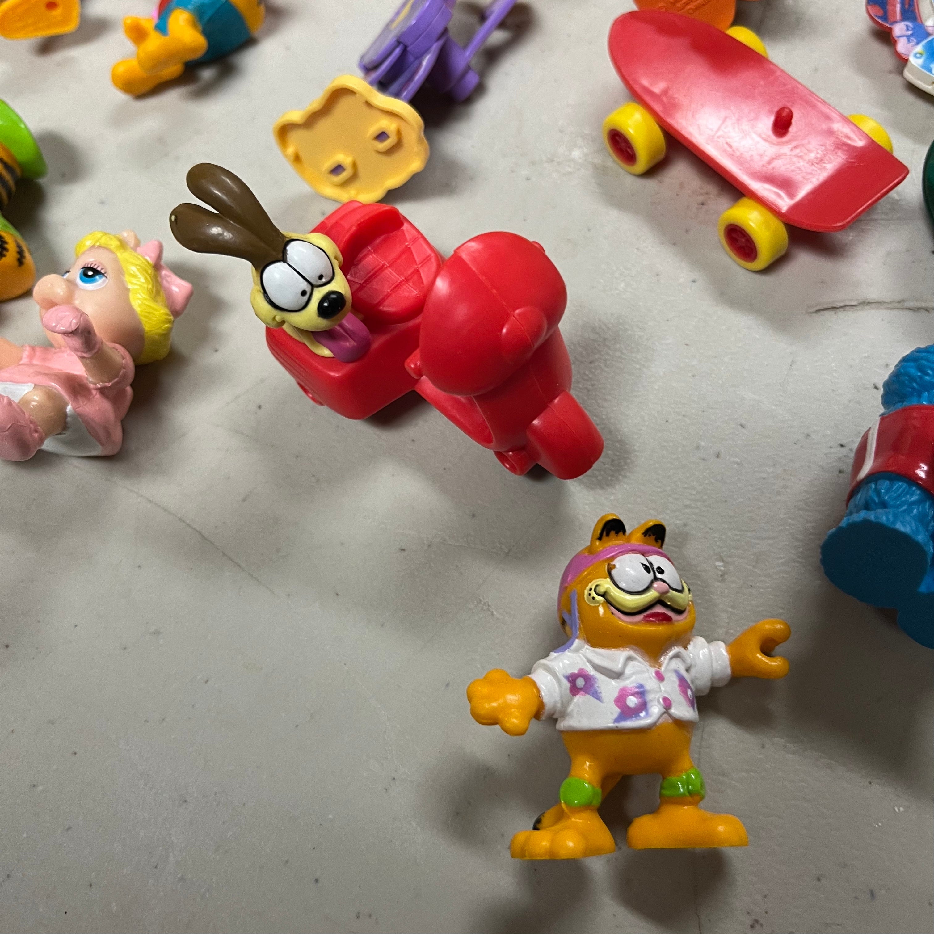 F551 Vintage McDonalds Toys