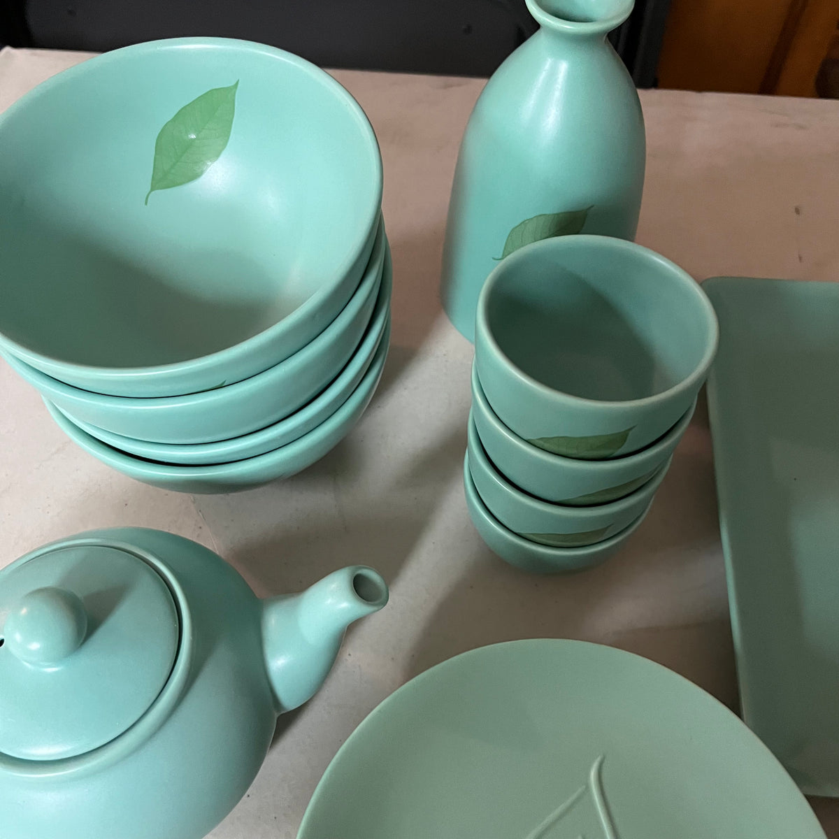 F553 Kitchen Grouping (mint green dishes and more)