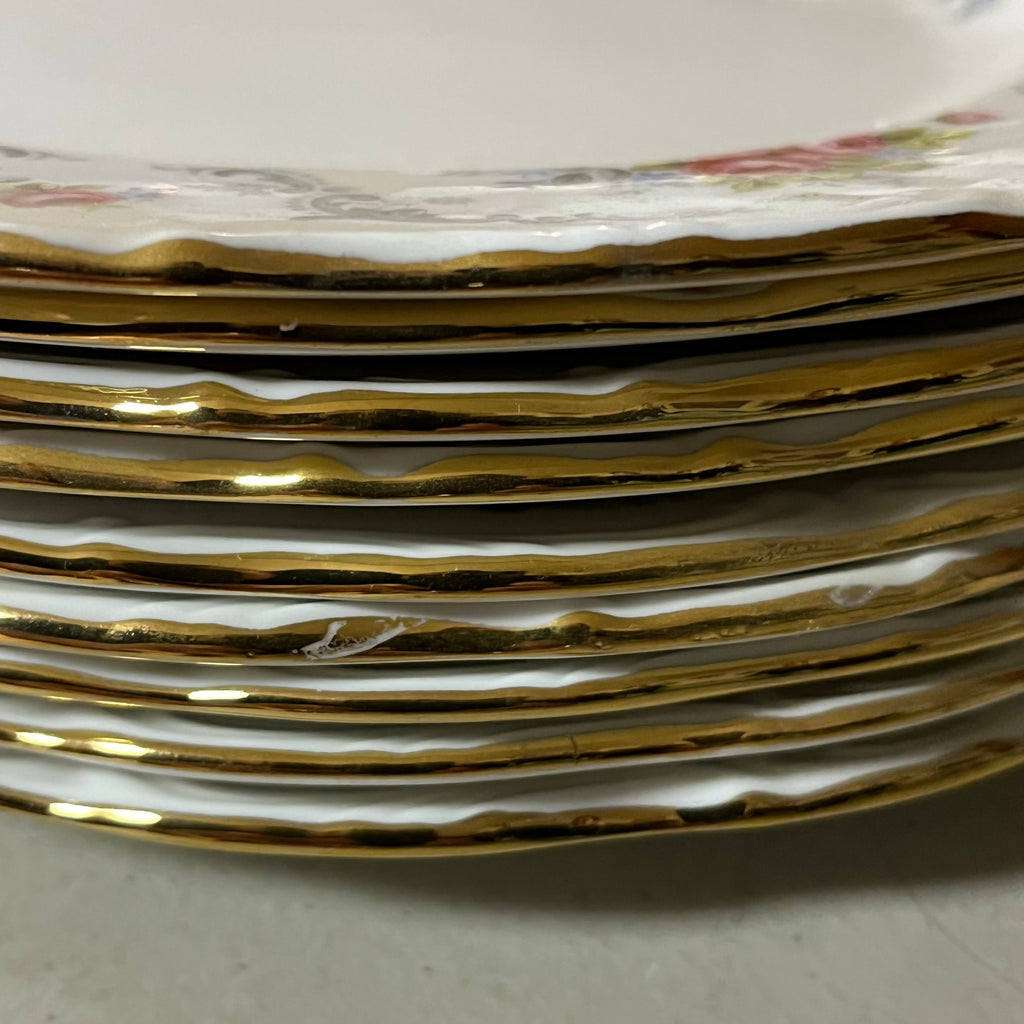 F554 52 piece Royal Albert "Tranquility" china grouping