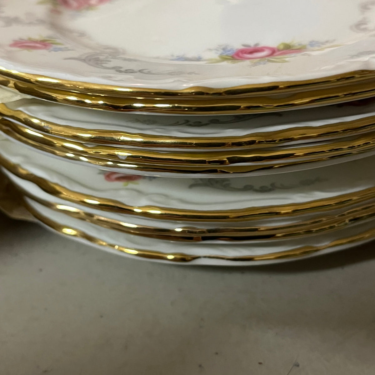 F554 52 piece Royal Albert "Tranquility" china grouping