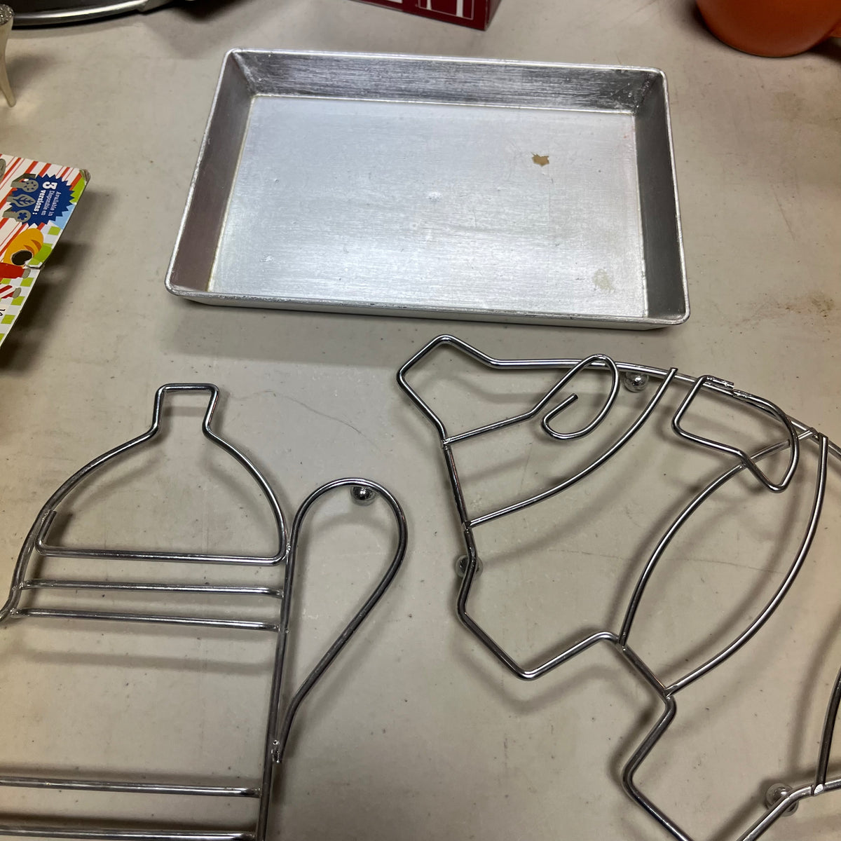 F555 Kitchen Grouping (cutlery, trays and more)