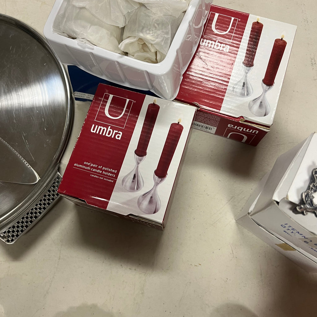F555 Kitchen Grouping (cutlery, trays and more)