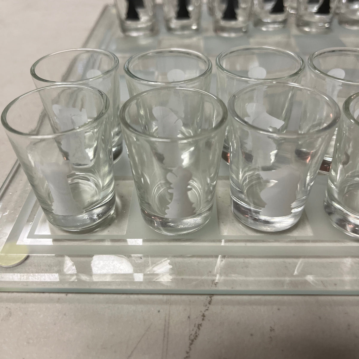 F559 Shot Glass chess set