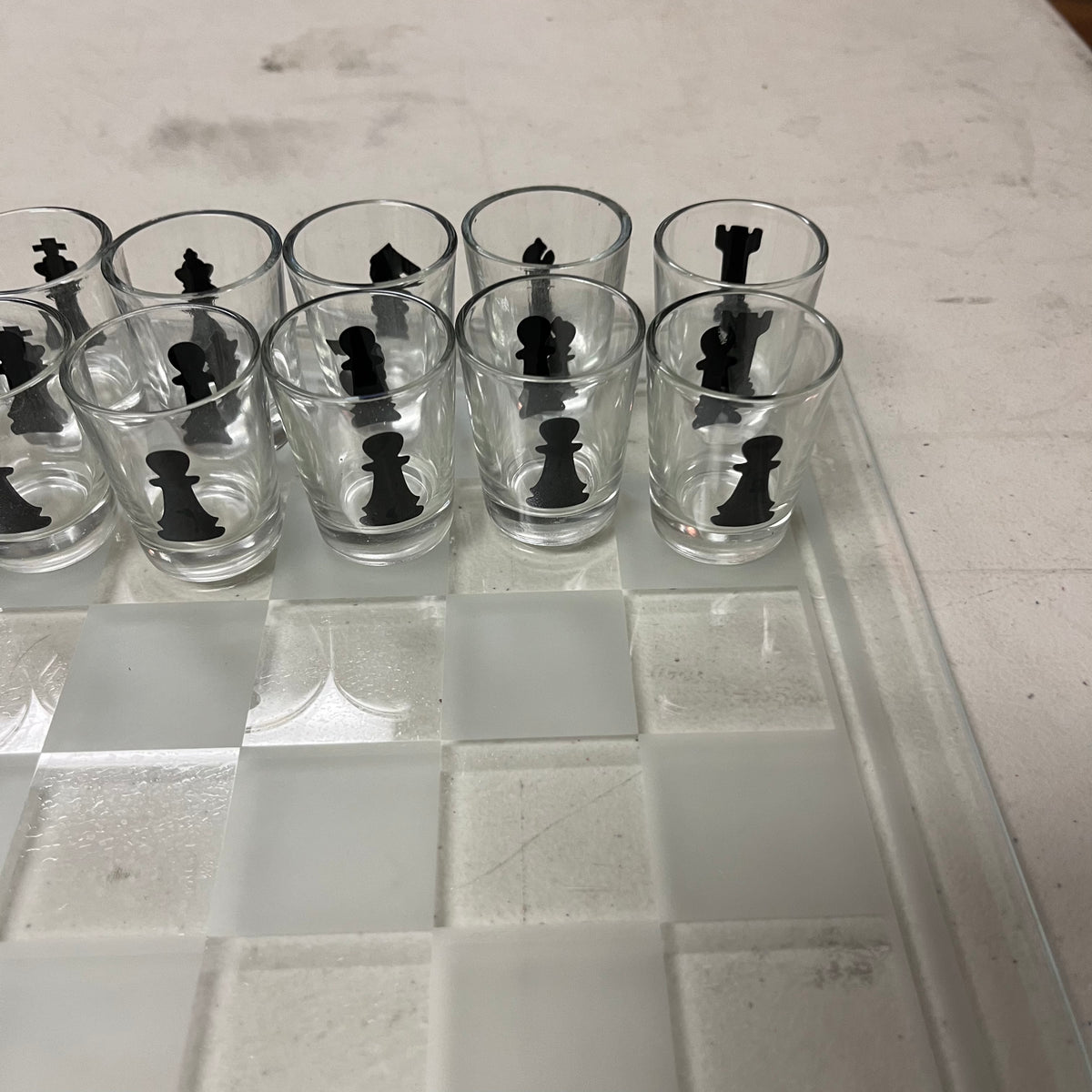 F559 Shot Glass chess set