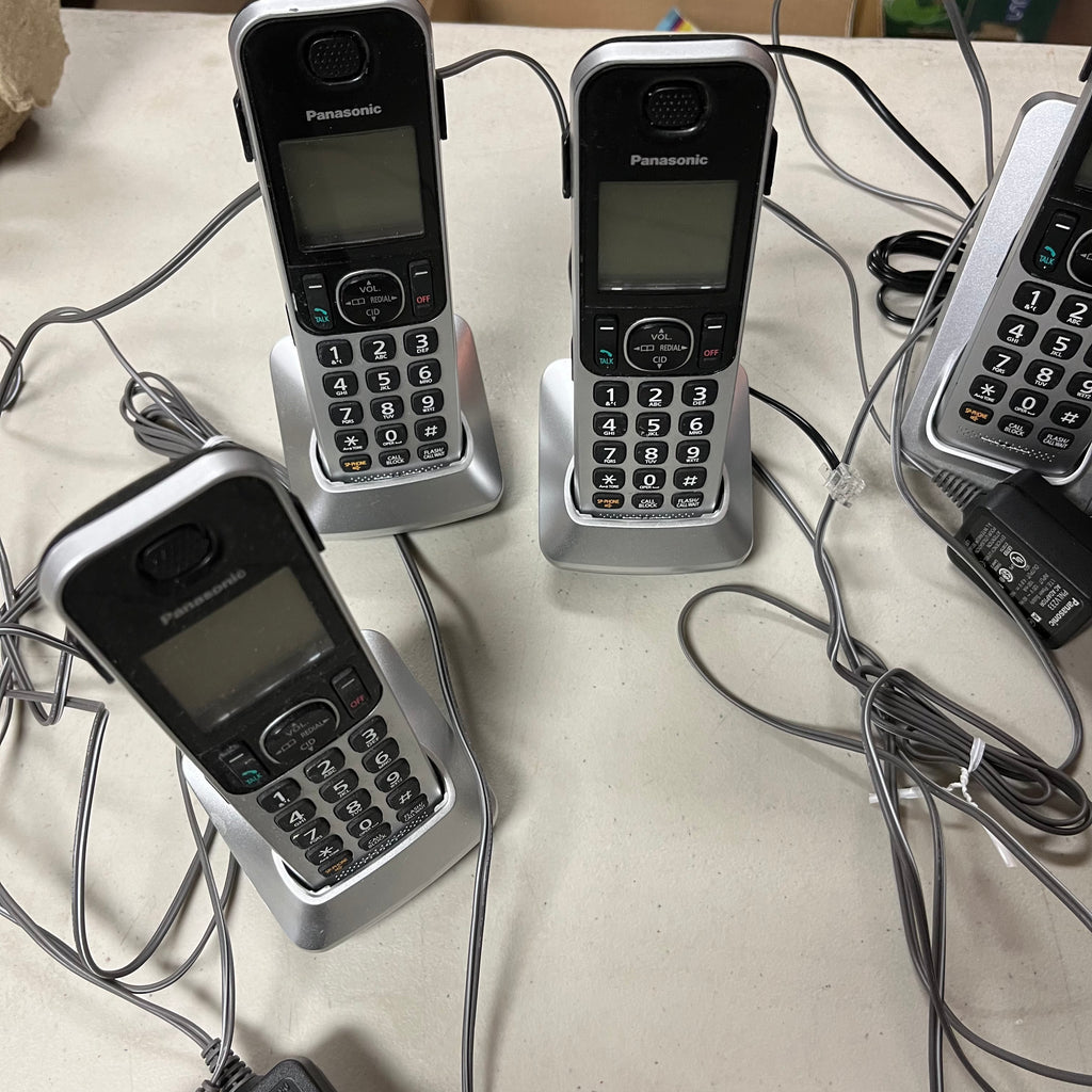 F562 Panasonic cordless bluetooth phone with 3 bases