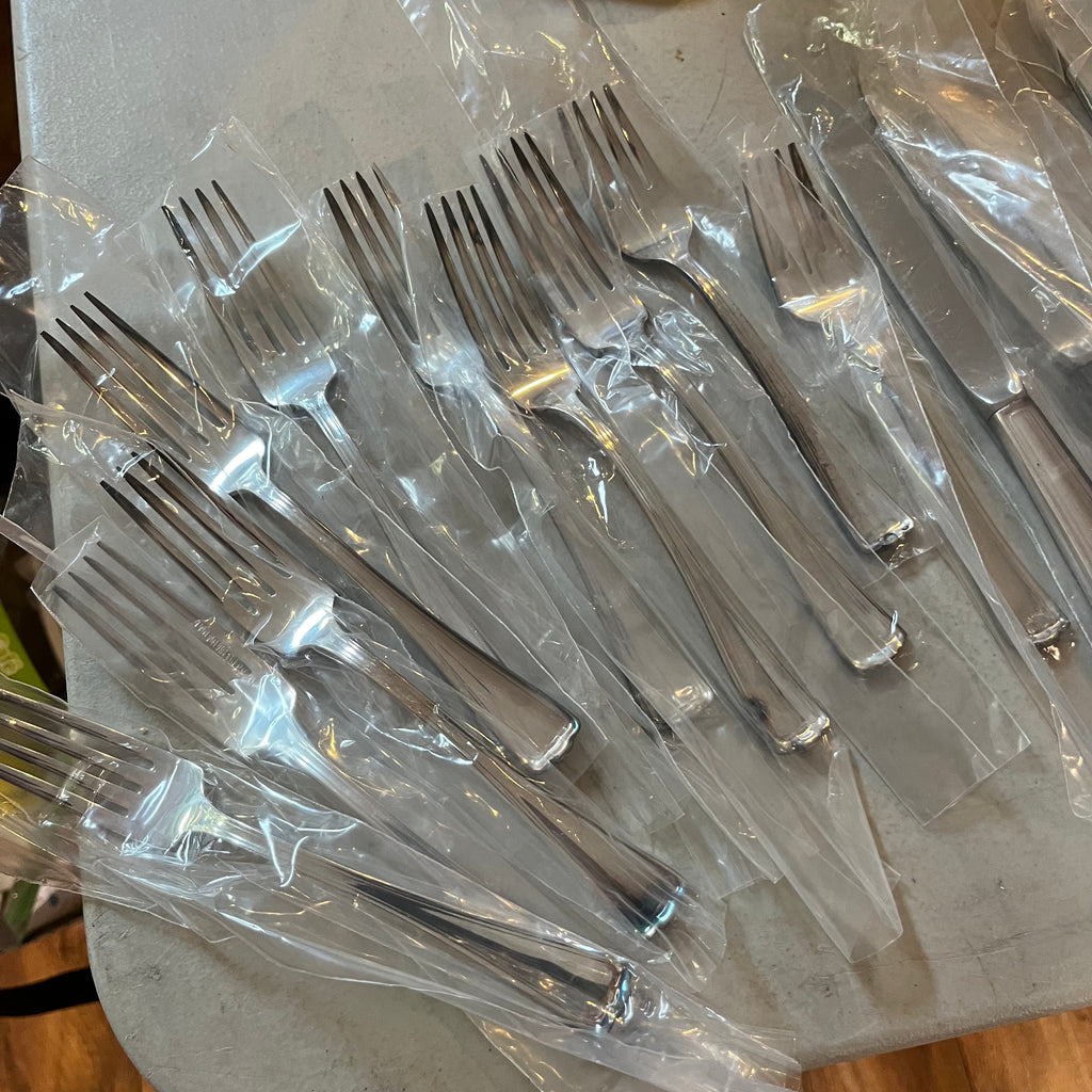 F563 Silverplate and flatware grouping