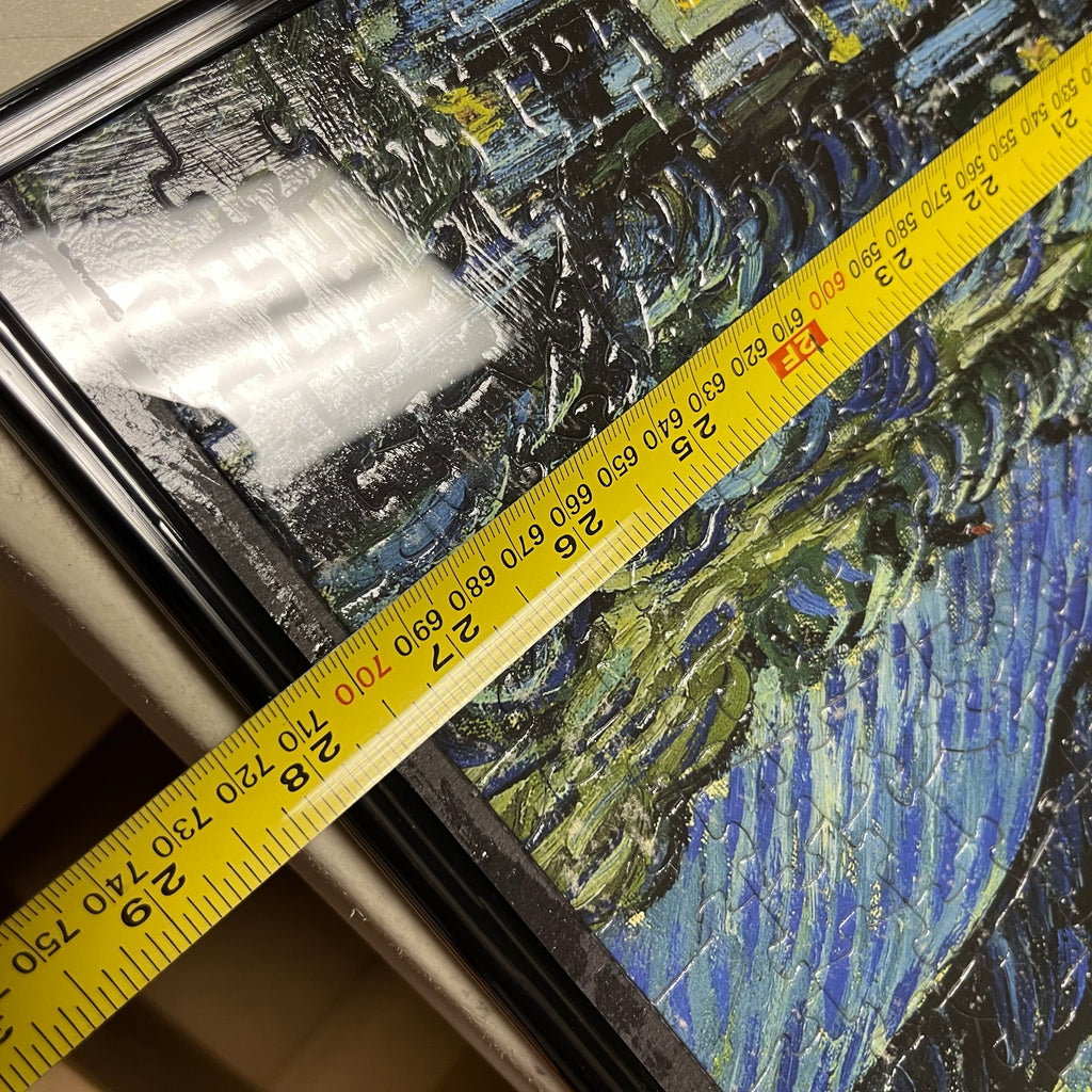 F574 Set of 2 framed puzzles (Starry Night and Peacock)