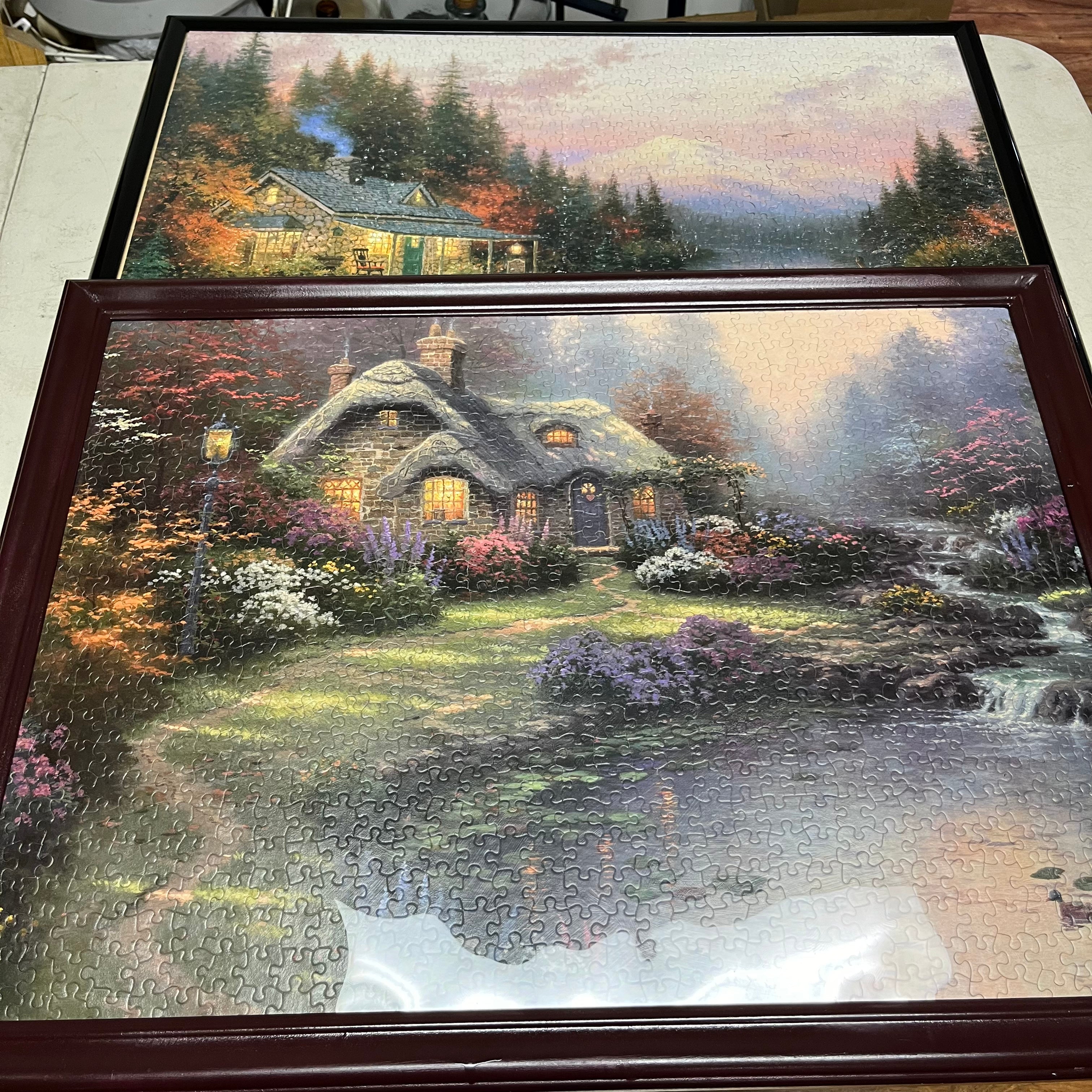 F576 Set of 2 framed puzzles (Thomas Kinkade)