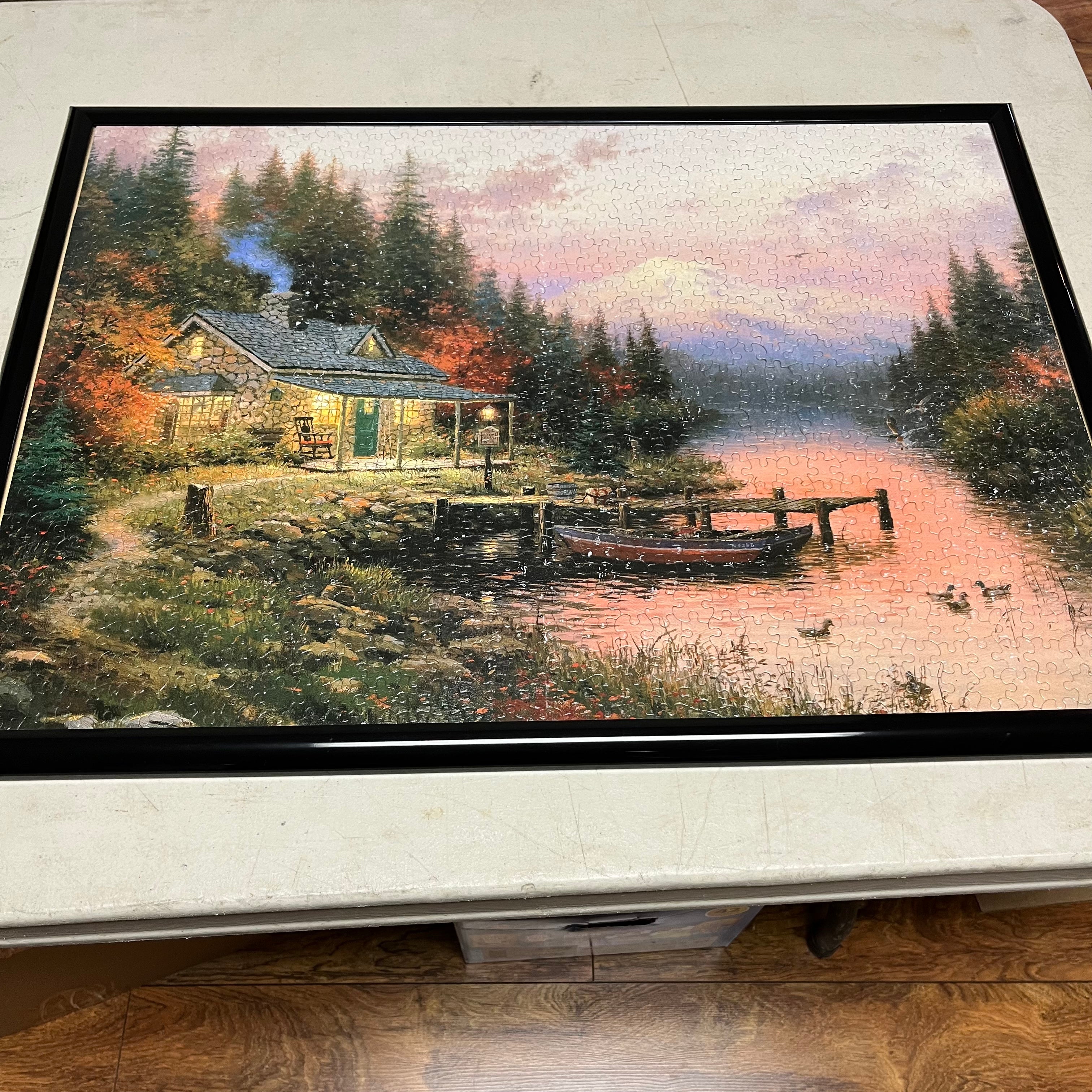 F576 Set of 2 framed puzzles (Thomas Kinkade)