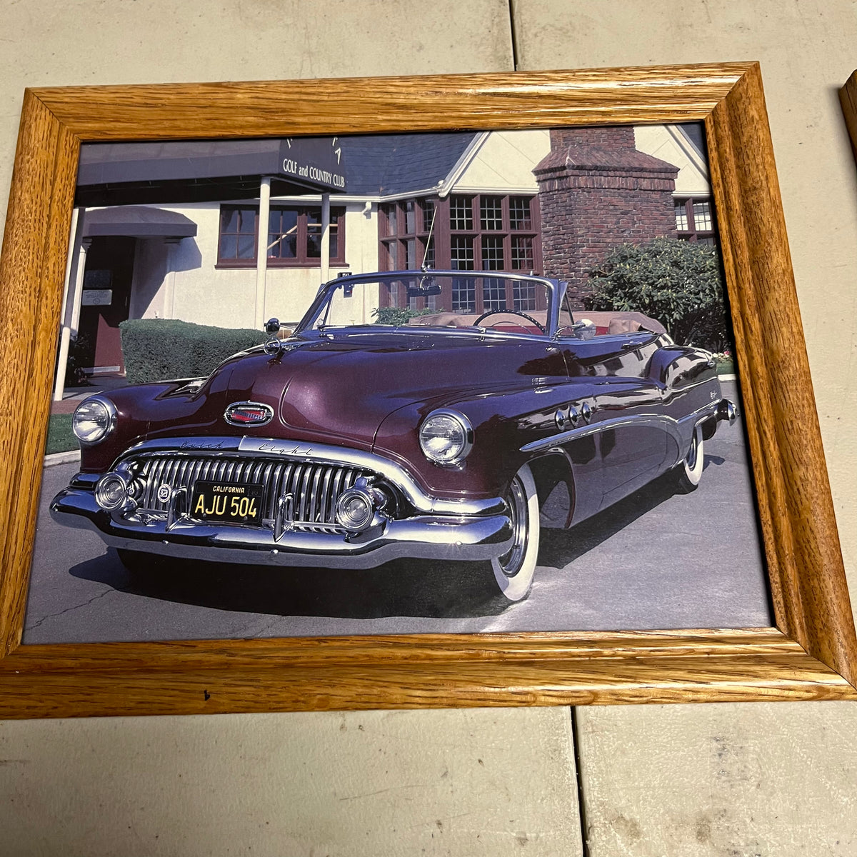 F577 Set of 8 framed pictures of classic cars