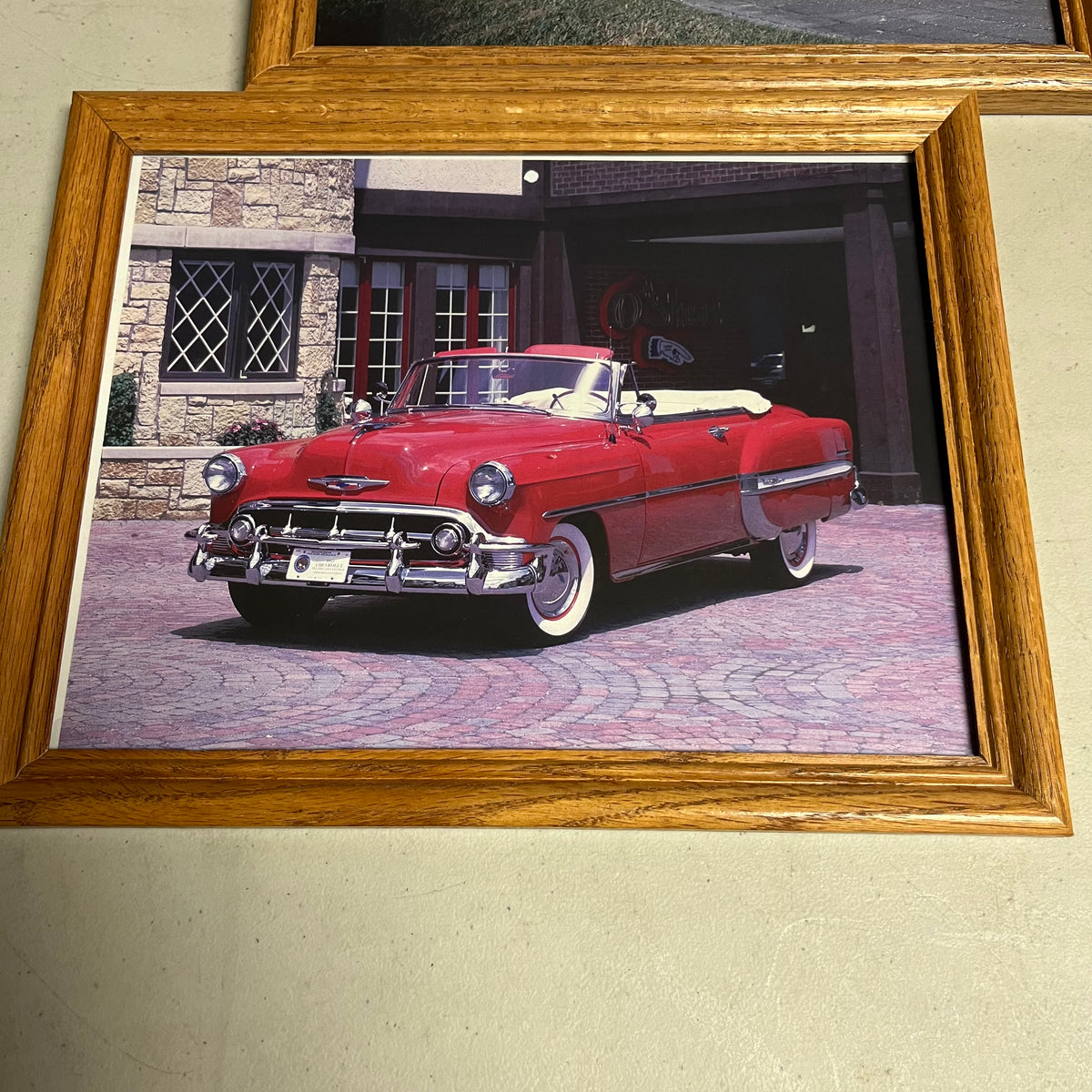 F577 Set of 8 framed pictures of classic cars