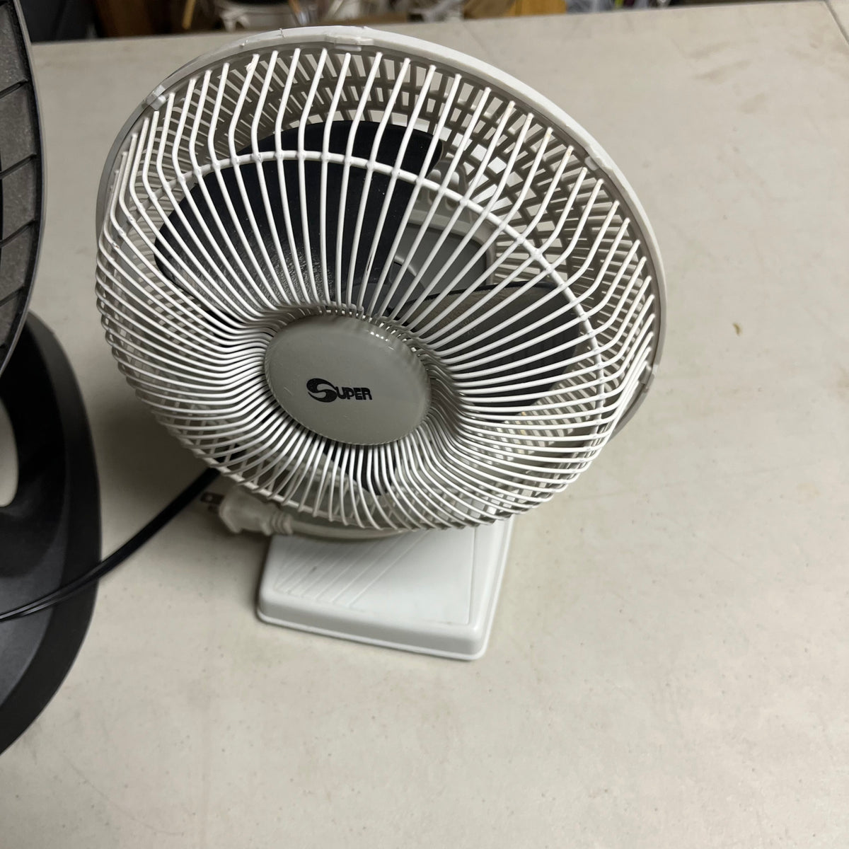 F579 Home Grouping(Presto heat dish and Super fan table fan)
