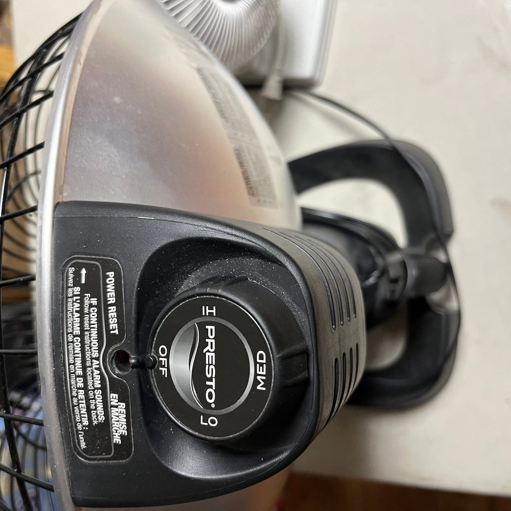 F579 Home Grouping(Presto heat dish and Super fan table fan)