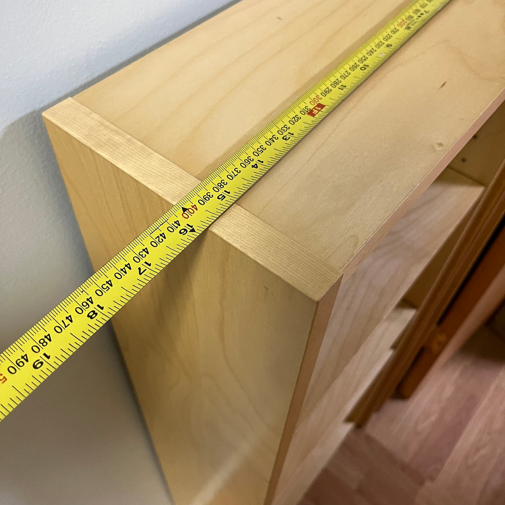 F582 Simple bookshelf (16"x 7" x 42")