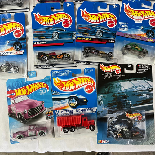 A515 Hot Wheels Grouping