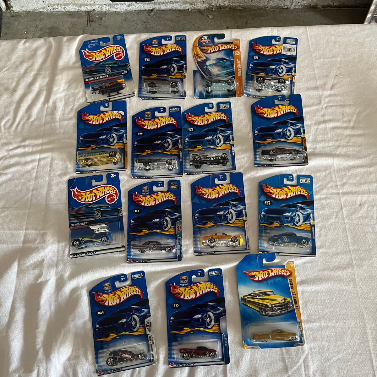 A525 Hot Wheels Grouping