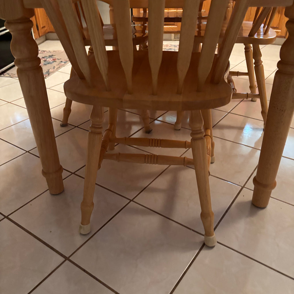 F100 Solid Oak Table with 4 chairs