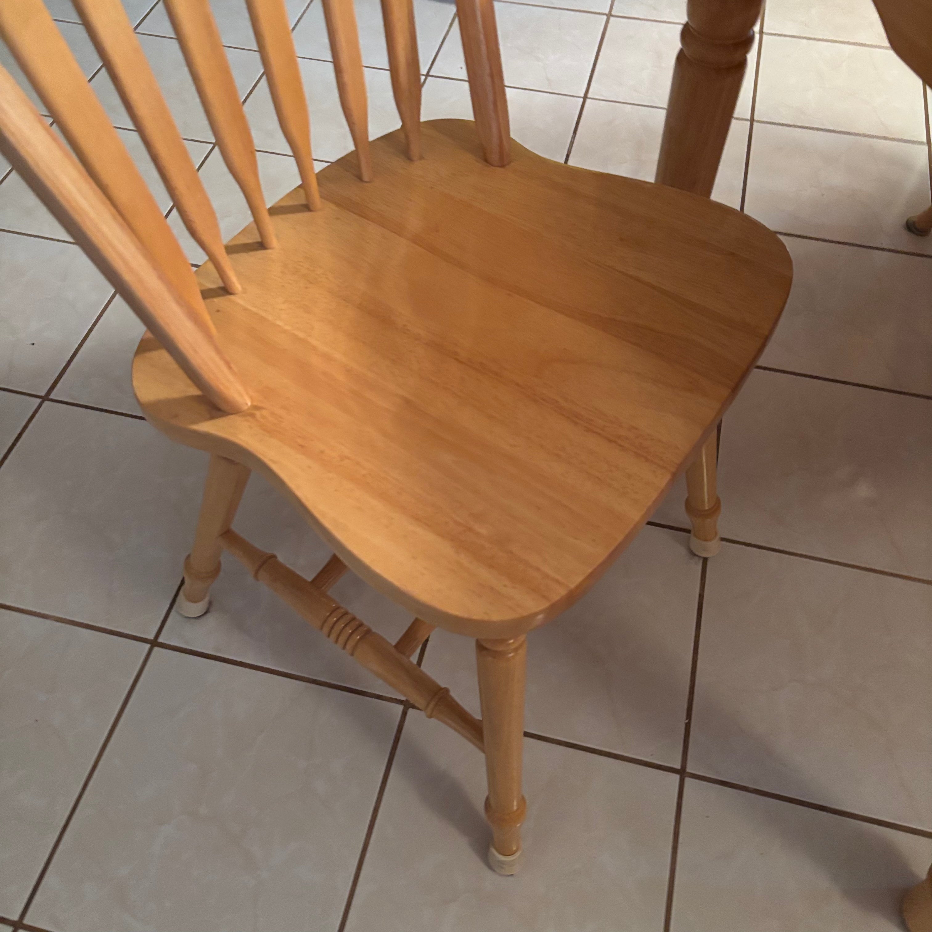 F100 Solid Oak Table with 4 chairs