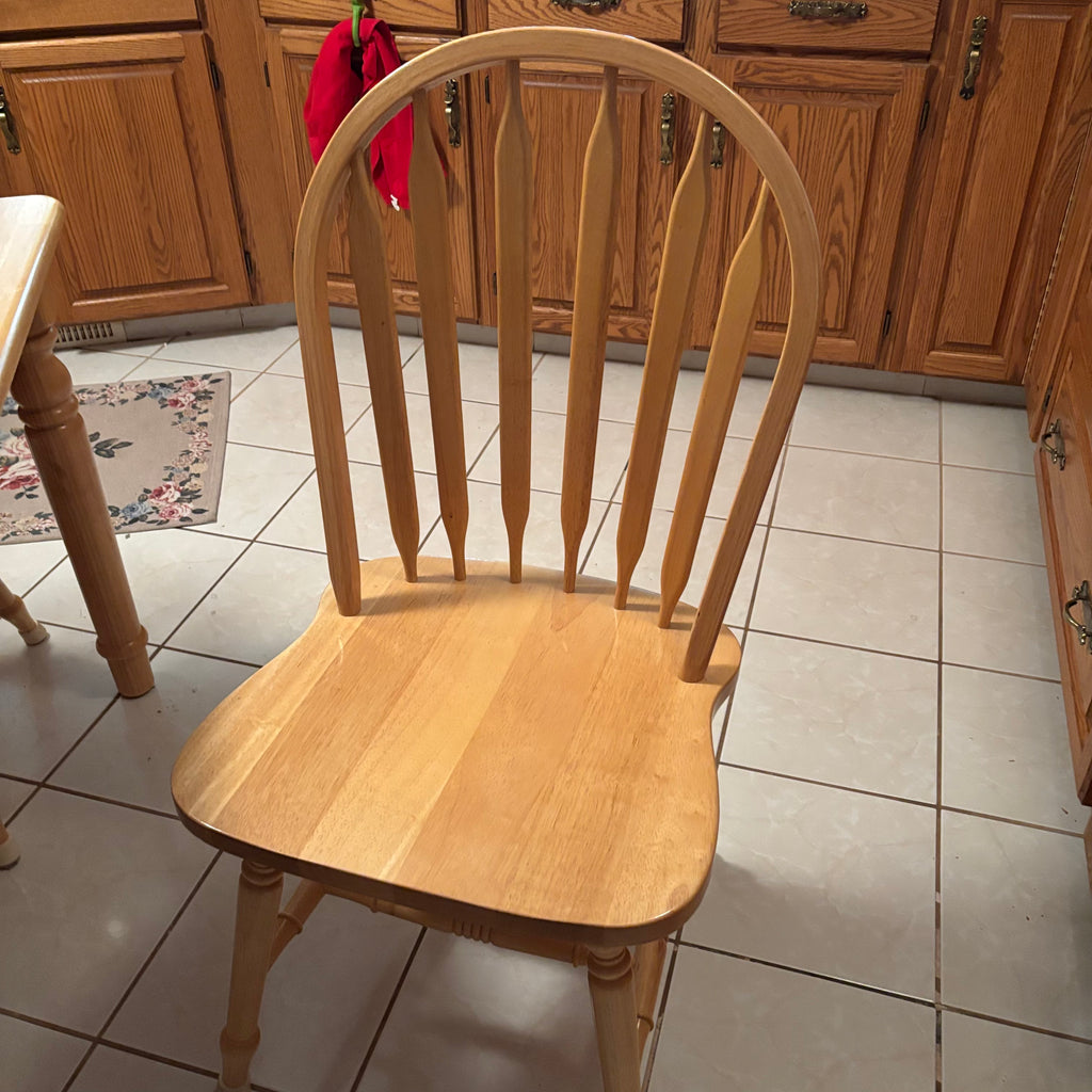F100 Solid Oak Table with 4 chairs
