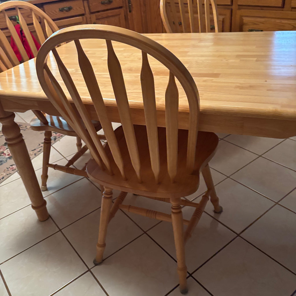 F100 Solid Oak Table with 4 chairs