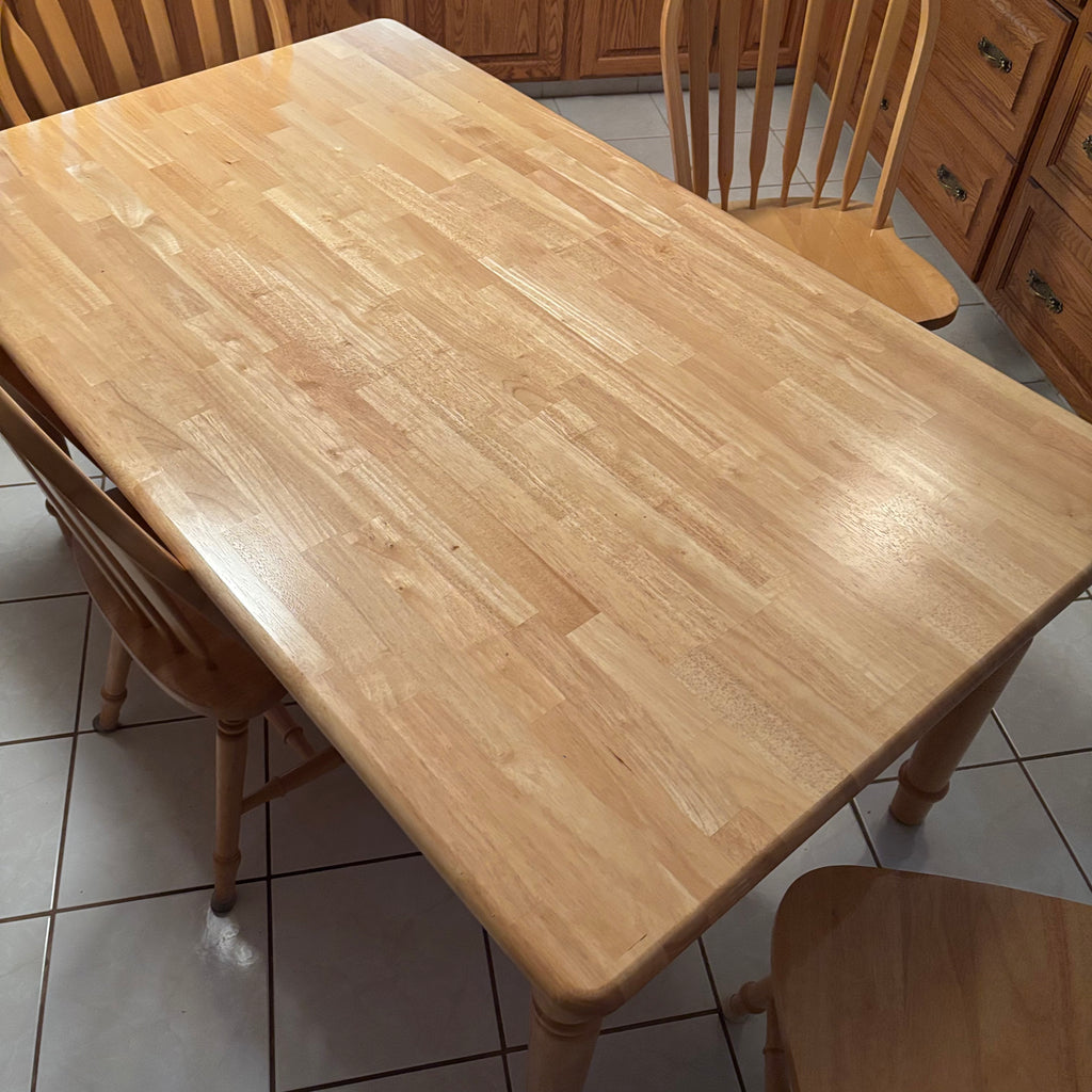 F100 Solid Oak Table with 4 chairs