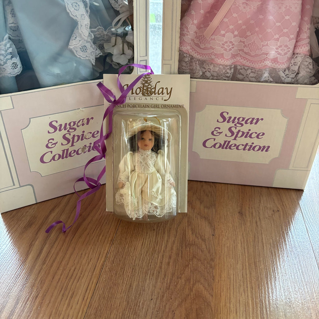 F102 Vintage Sugar and Spice Dolls (Cinnamon and Rosemary)