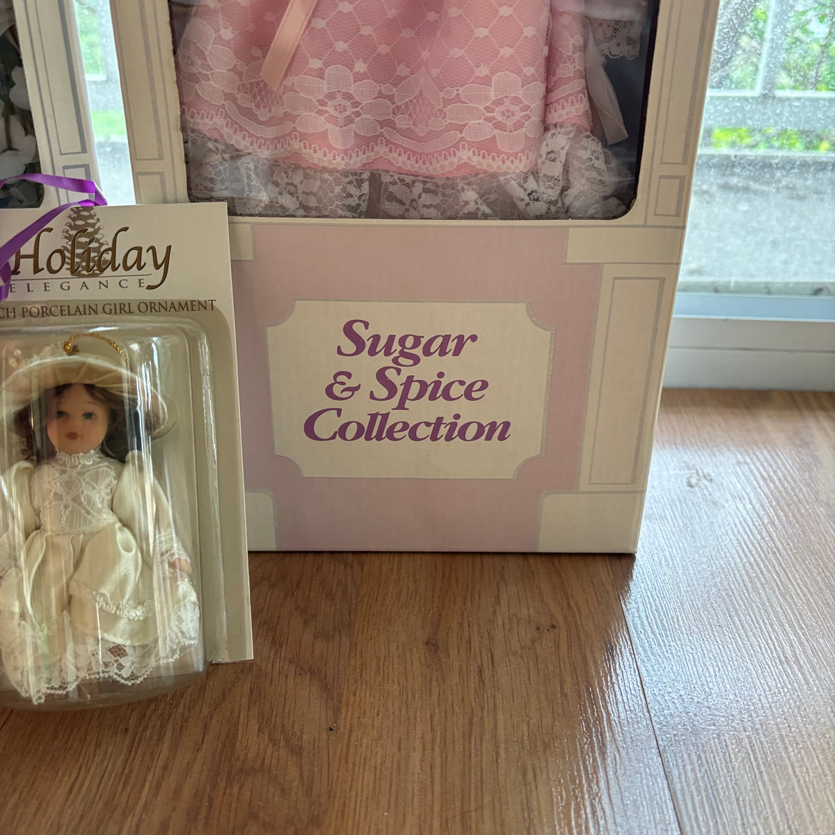 F102 Vintage Sugar and Spice Dolls (Cinnamon and Rosemary)