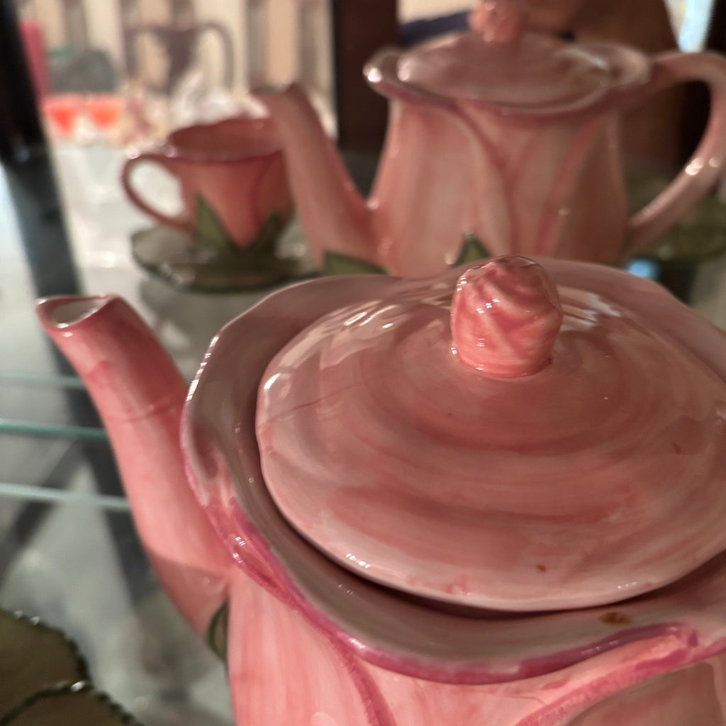 F108 Vintage porcelain Tulip tea set