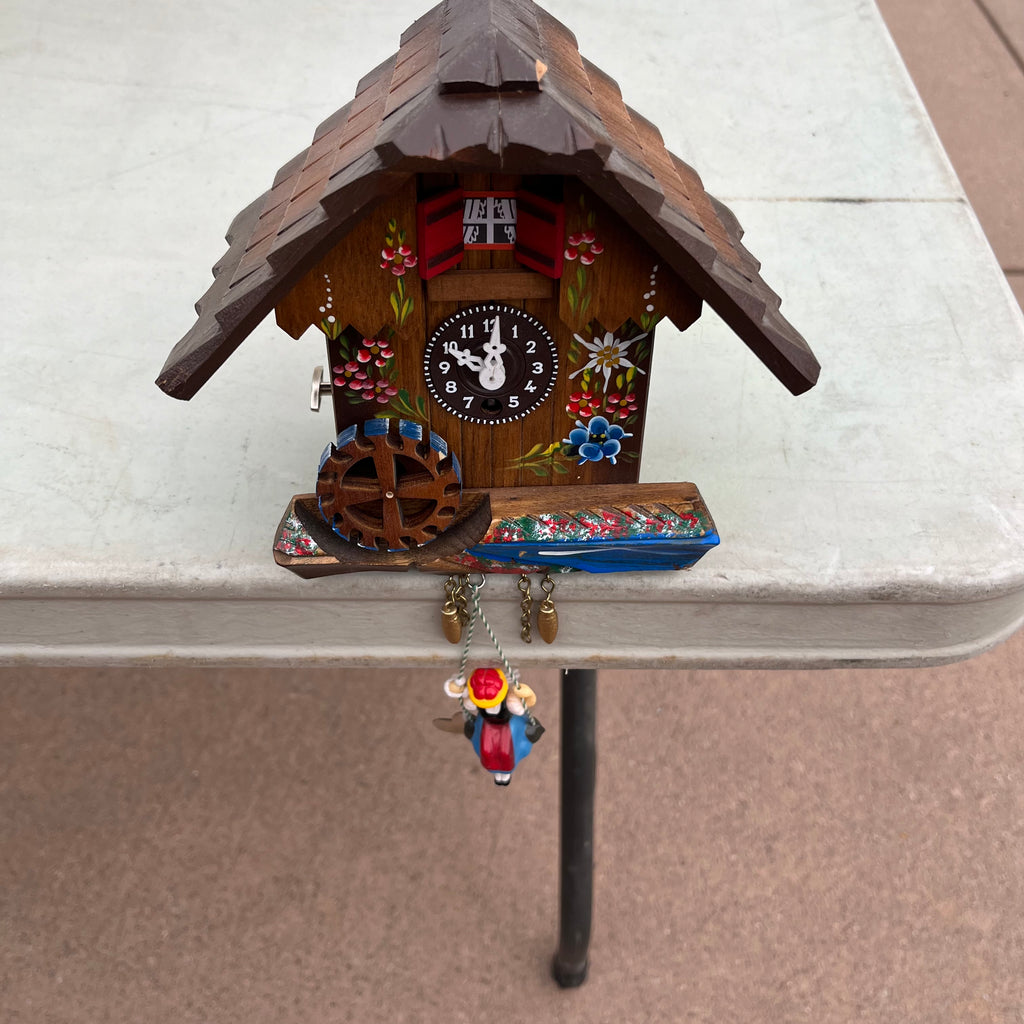 D675 Vintage wooden German cuckoo clock
