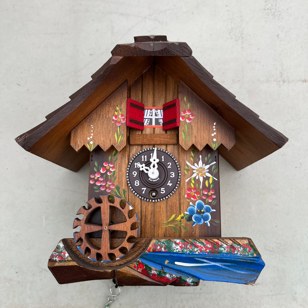 D675 Vintage wooden German cuckoo clock
