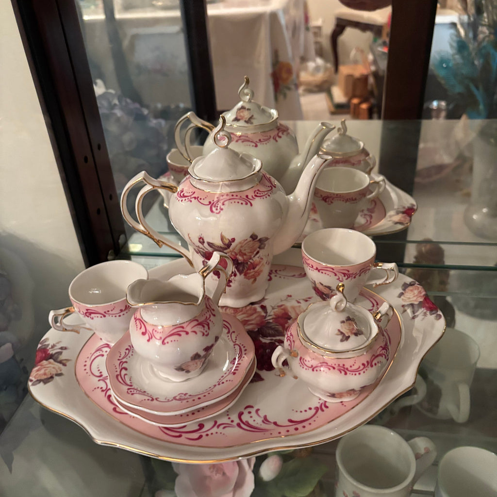F109 Vintage teapot service