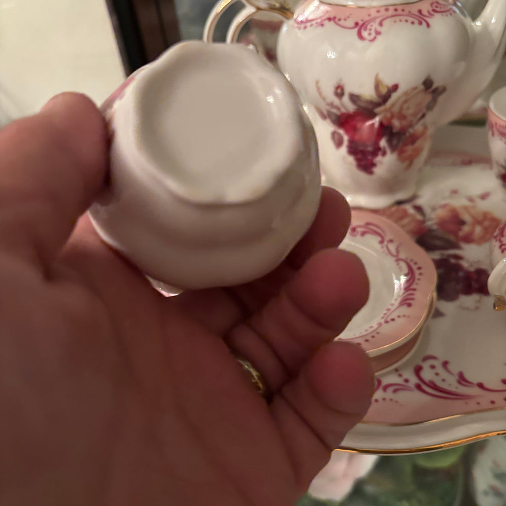 F109 Vintage teapot service