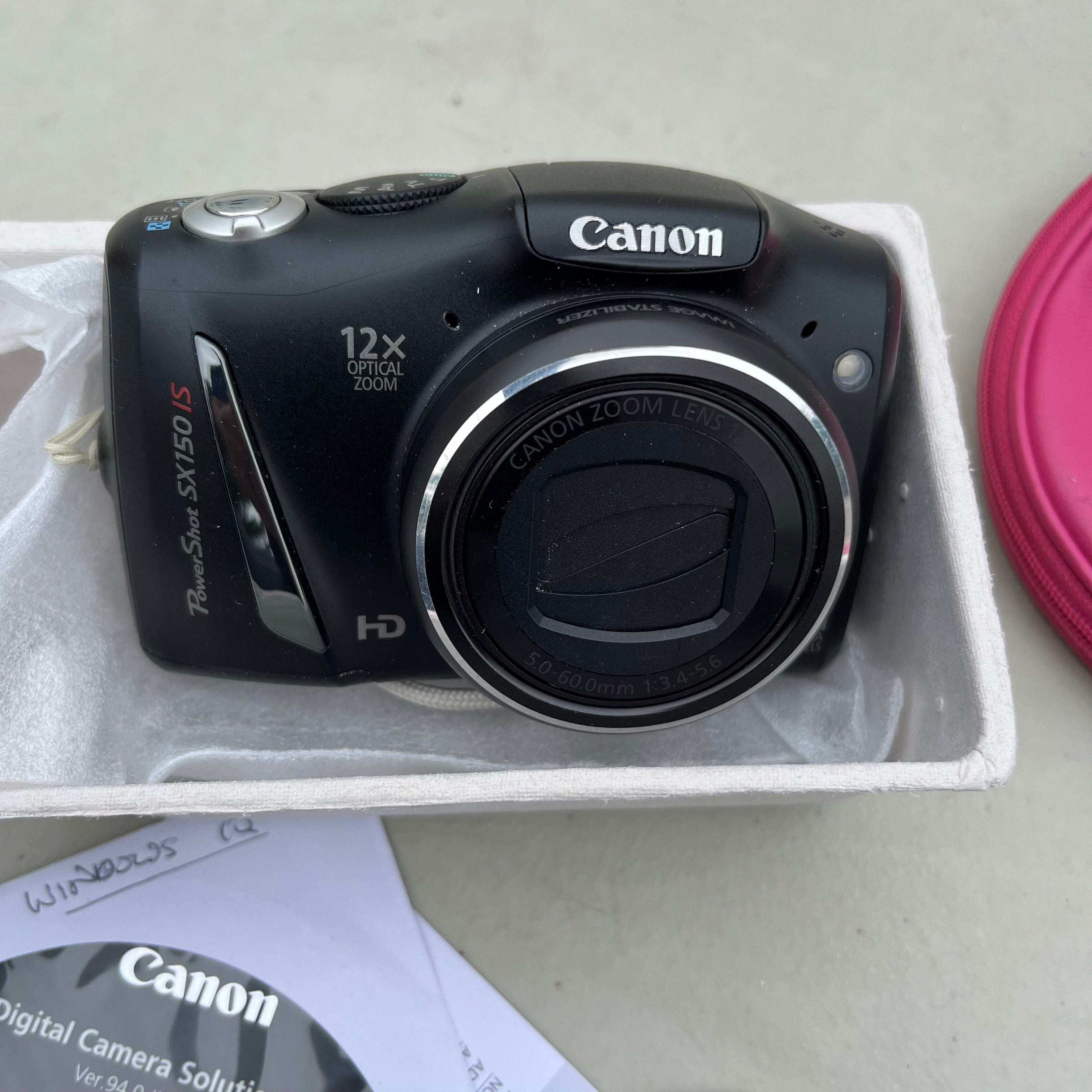 D677 Vintage Canon Powershot 5X150IS and accessories