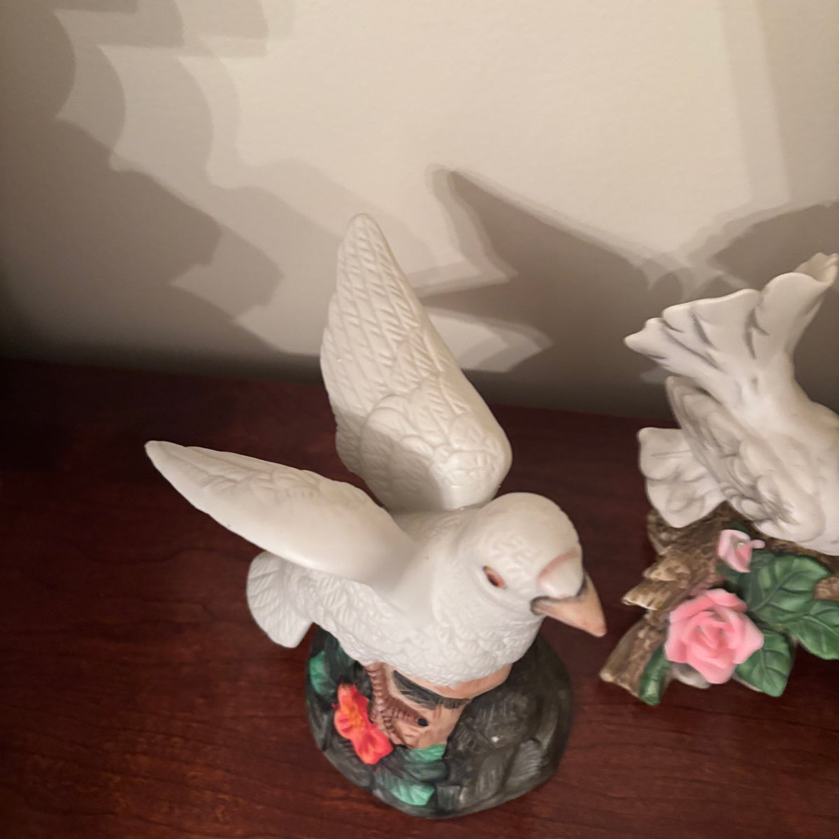 F114 Vintage Capodimonte style porcelain dove grouping