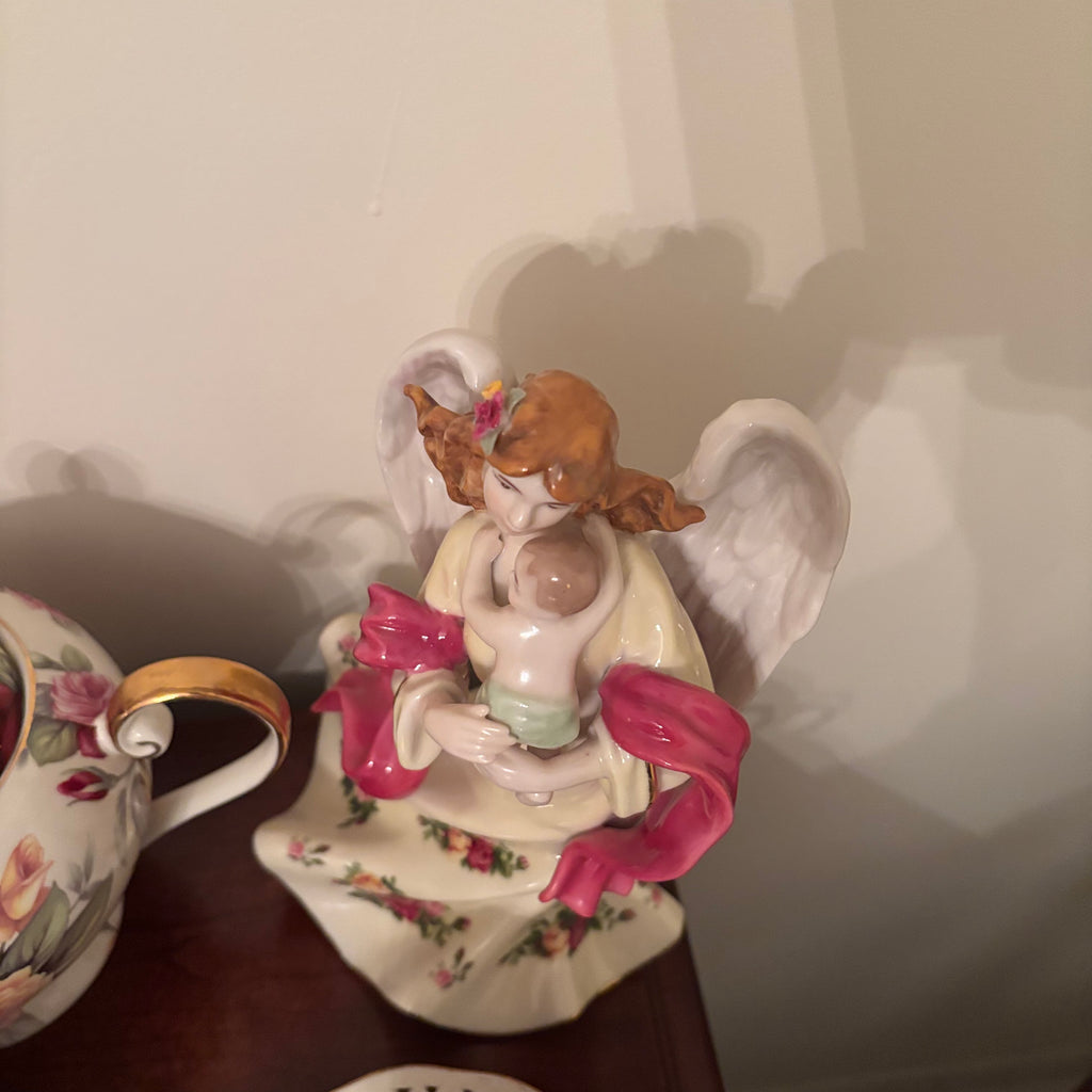 F115 Vintage Grouping (Roses china and musical angel)