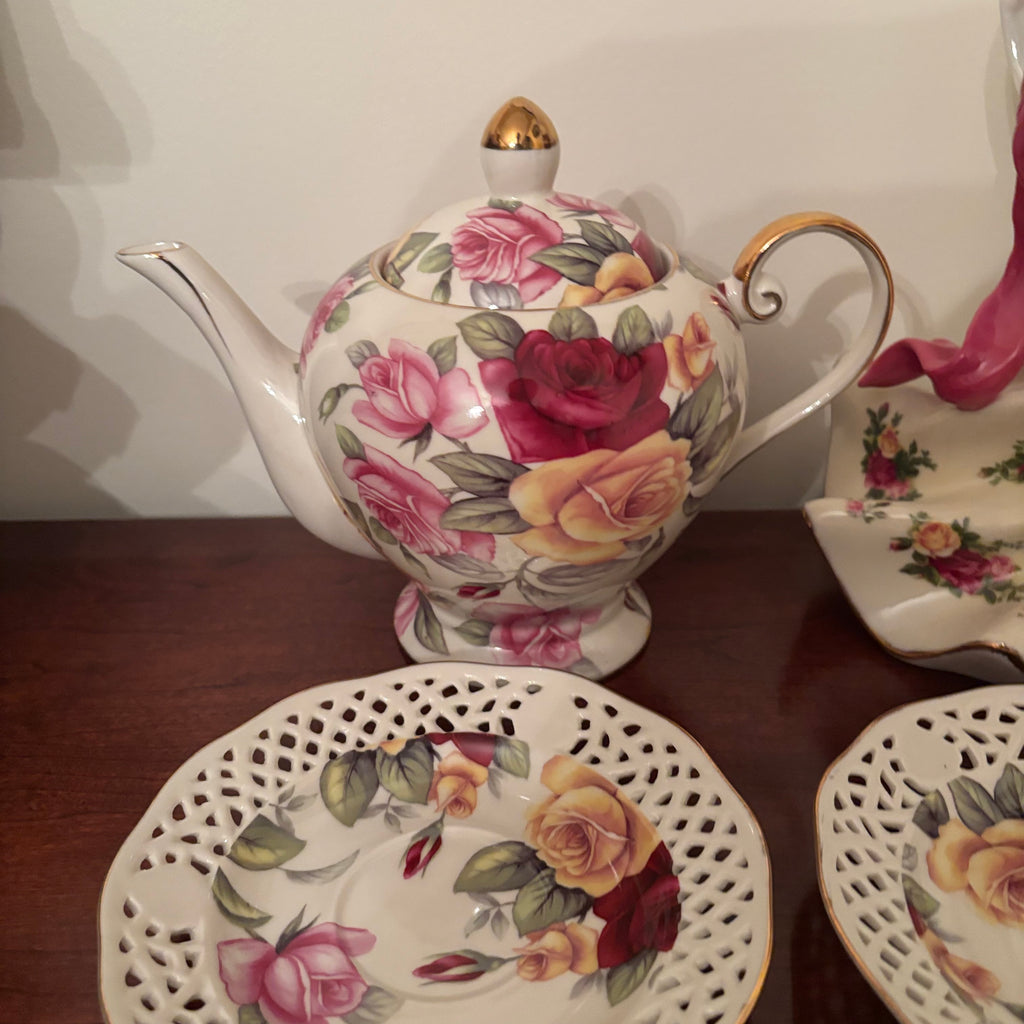 F115 Vintage Grouping (Roses china and musical angel)