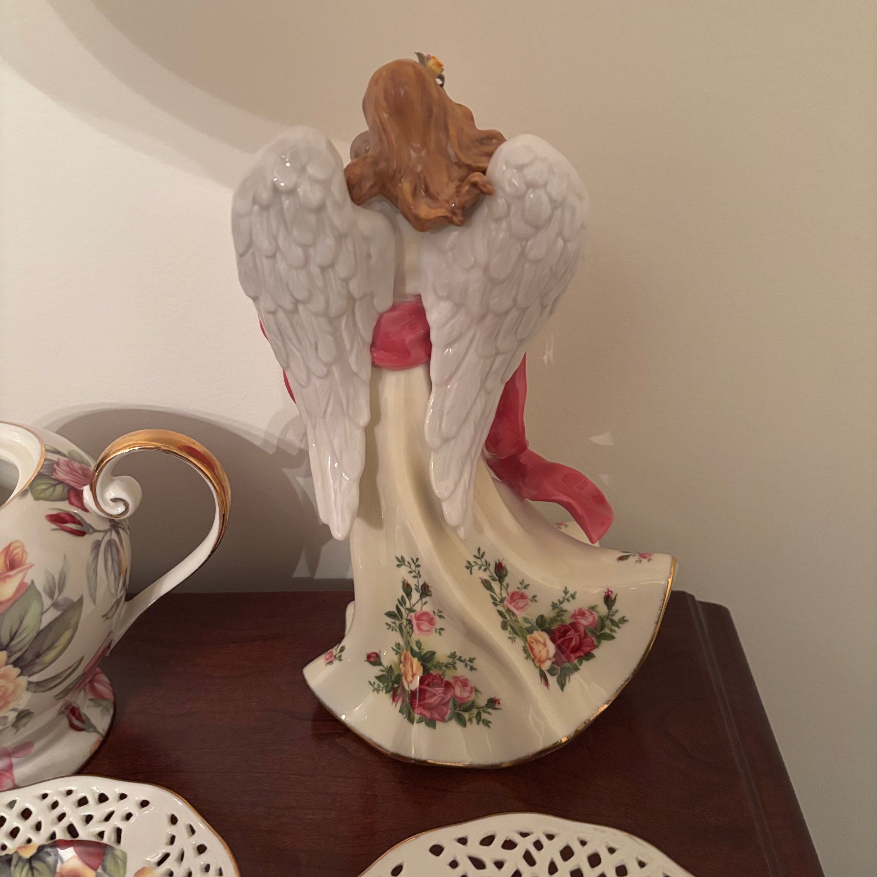 F115 Vintage Grouping (Roses china and musical angel)